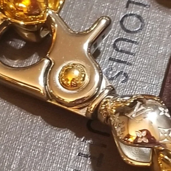 TRADE? LOUIS  VUITTON Authentic 2013 MALLETAGE Chain Necklace - Picture 7 of 10